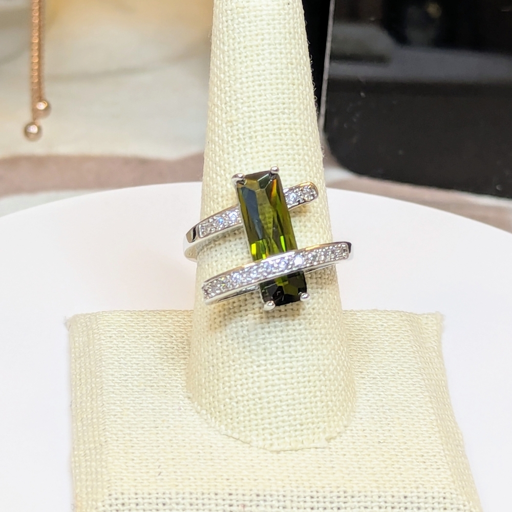 Unique & Brilliant CZs Statement Ring